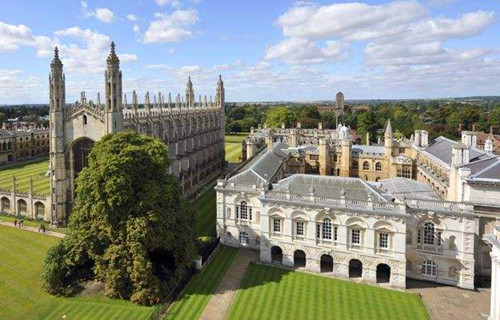 剑桥大学商科背景提升营图集